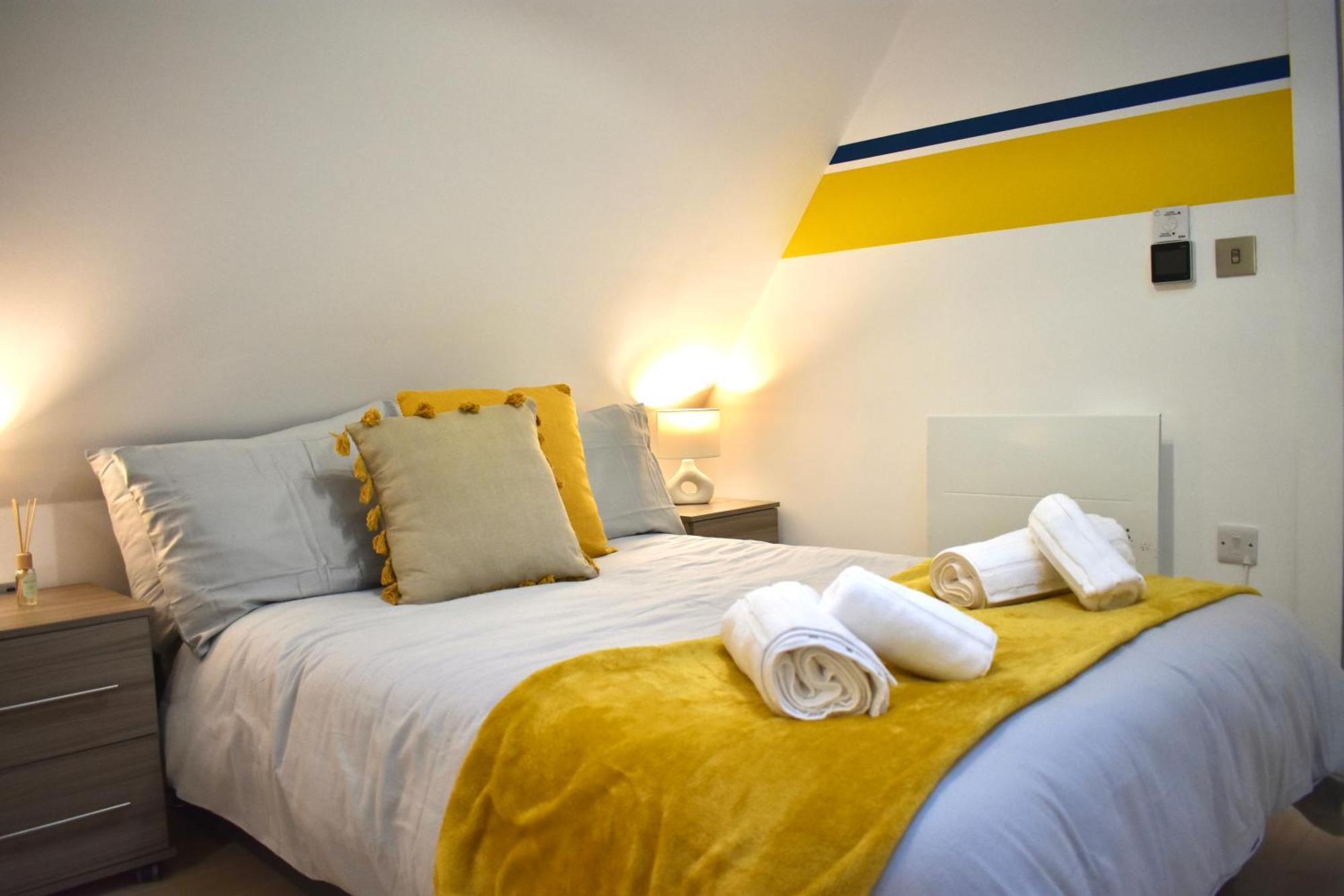 Apartment Lux 2-bed Location Balcony & Parking