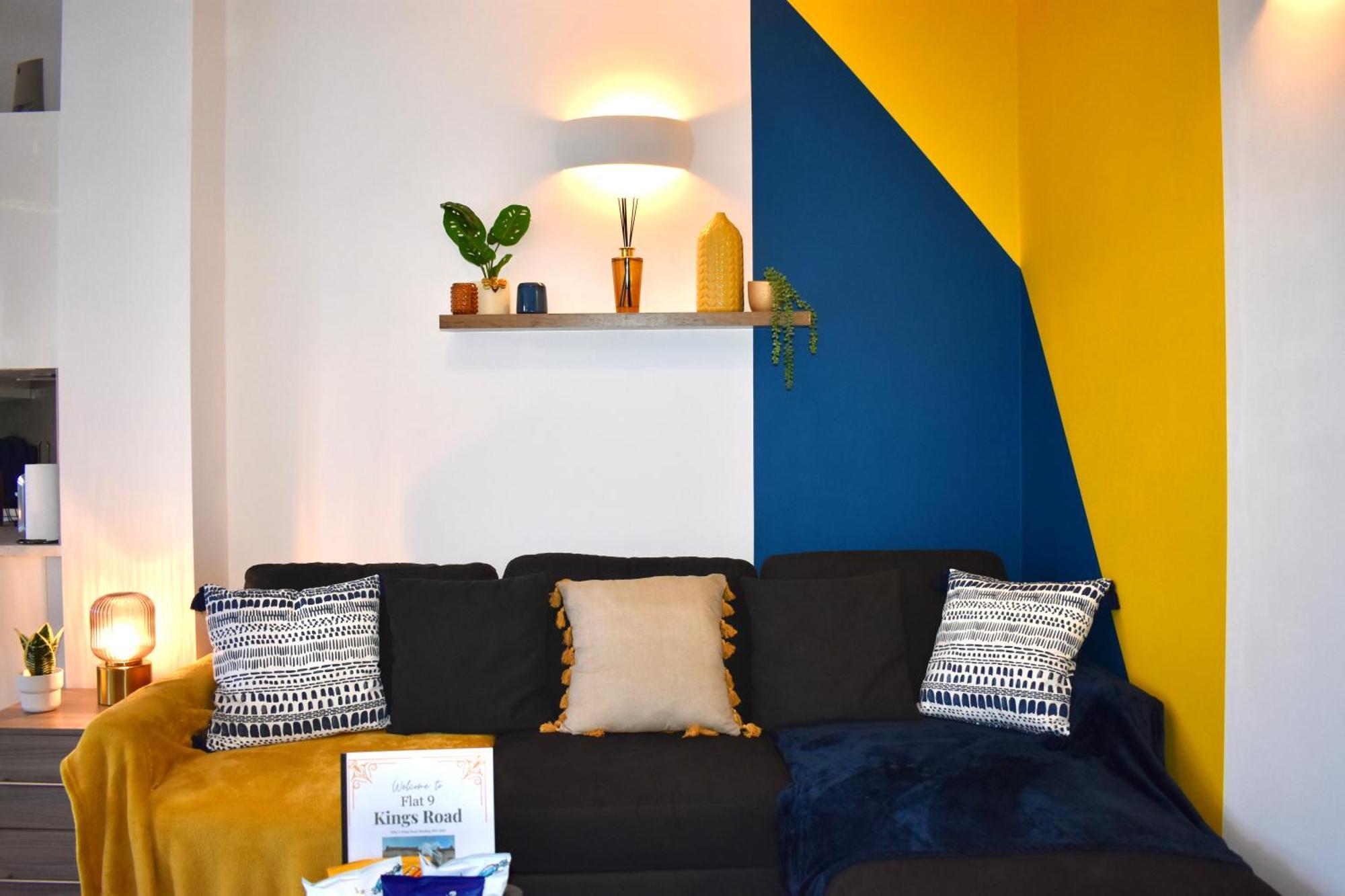Lux 2-bed Location Balcony & Parking *
