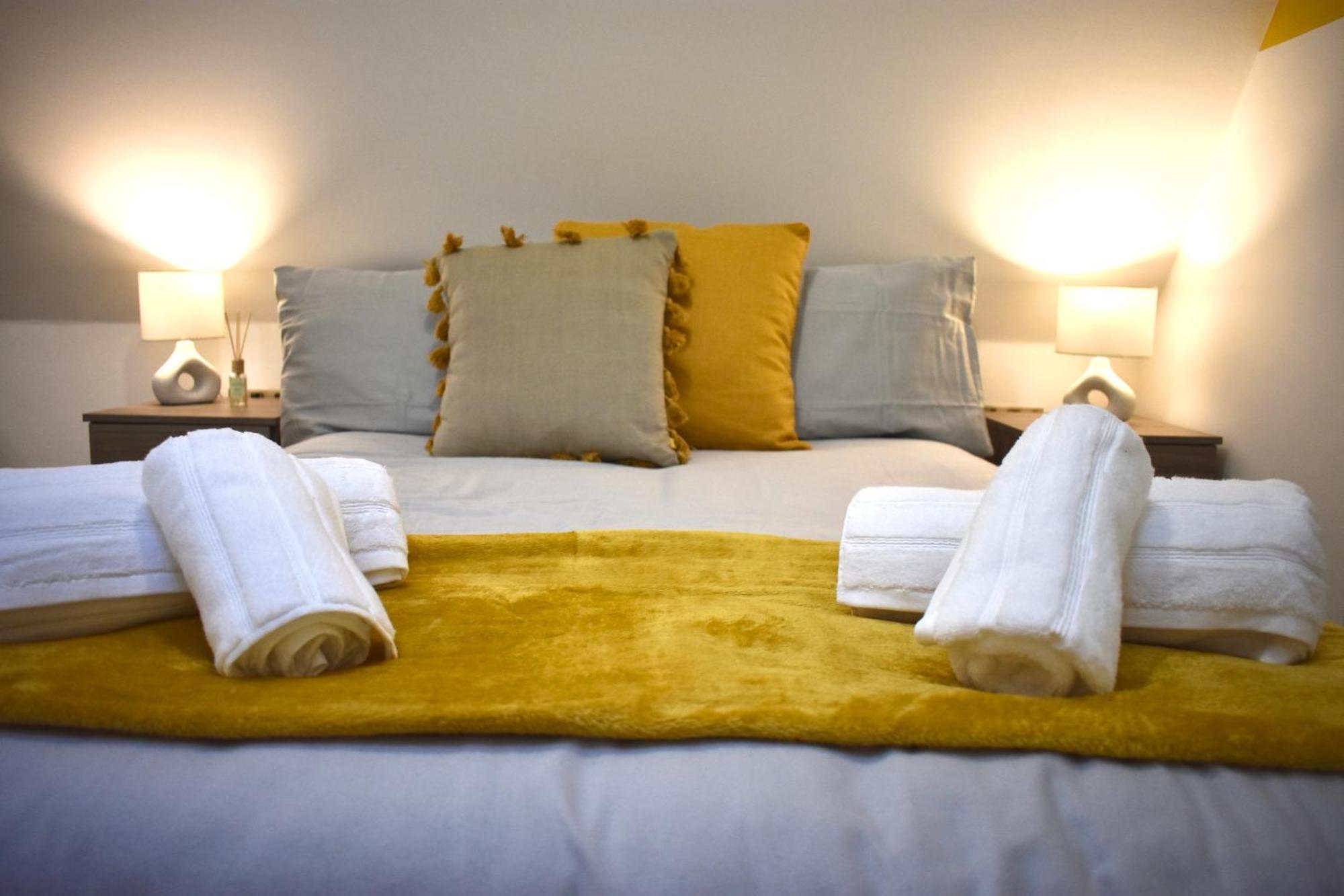 Lux 2-bed Location Balcony & Parking